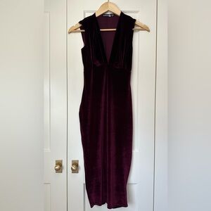 NWOT burgundy velvet midi dress